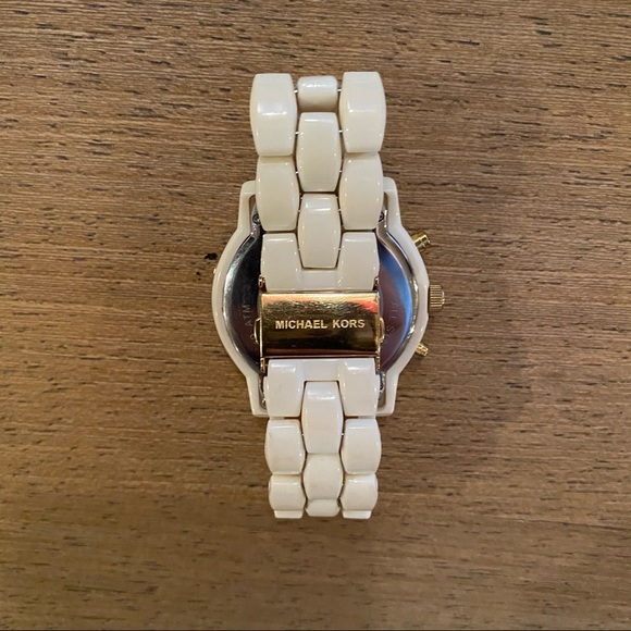 RARE! Michael Kors Off White Chronograph Watch - Picture 4 of 8